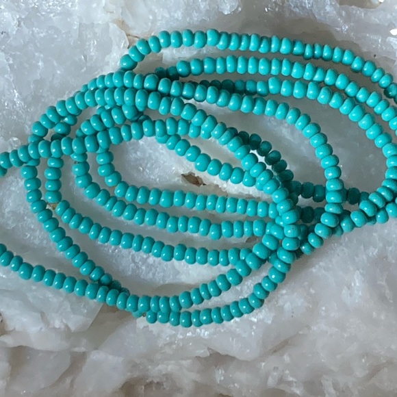 6 Turquoise Bracelet - Picture 2 of 2